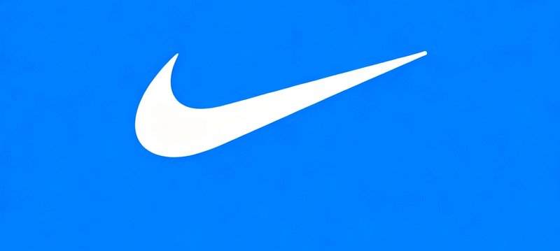 某国际知名运动品牌Logo，代表在搜球吧平台进行品牌广告投放的长期合作客户。